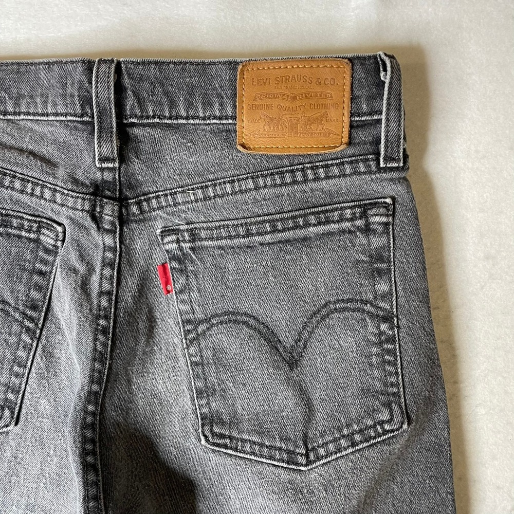 Levis Premium Wedgie Straight Jeans Grey Charcoal Denim Womens 25 x 26‎